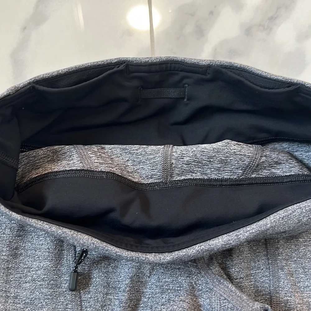 Lululemon Athletica Pace Rival Crop Heathered Black/ Gray Slate Leggings Size 2